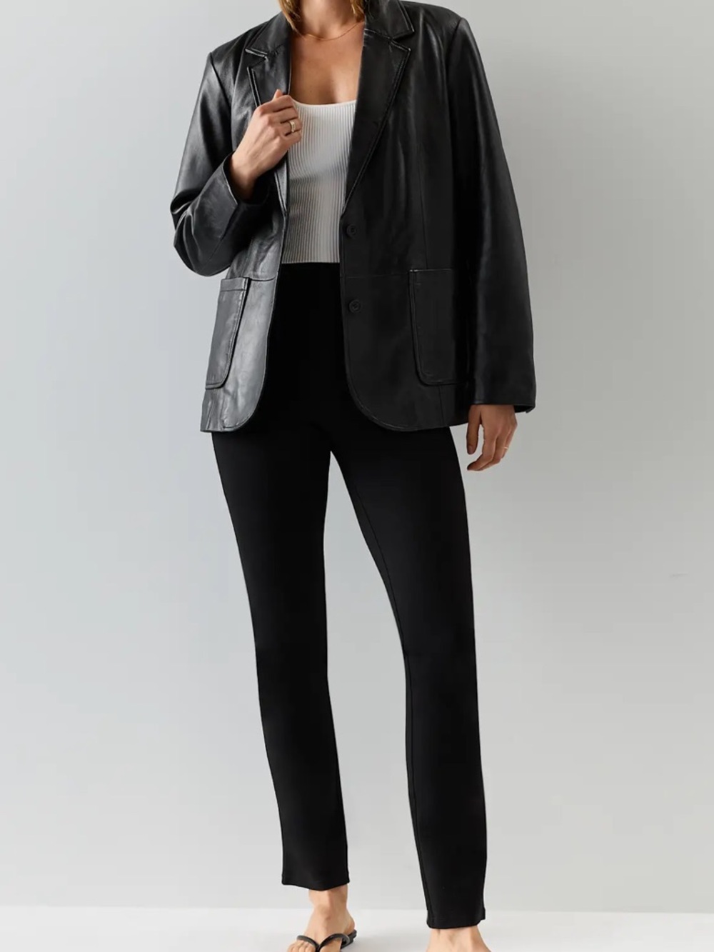 Quince Women's black Ultra Stretch Ponte Straight Leg Pant Size Large